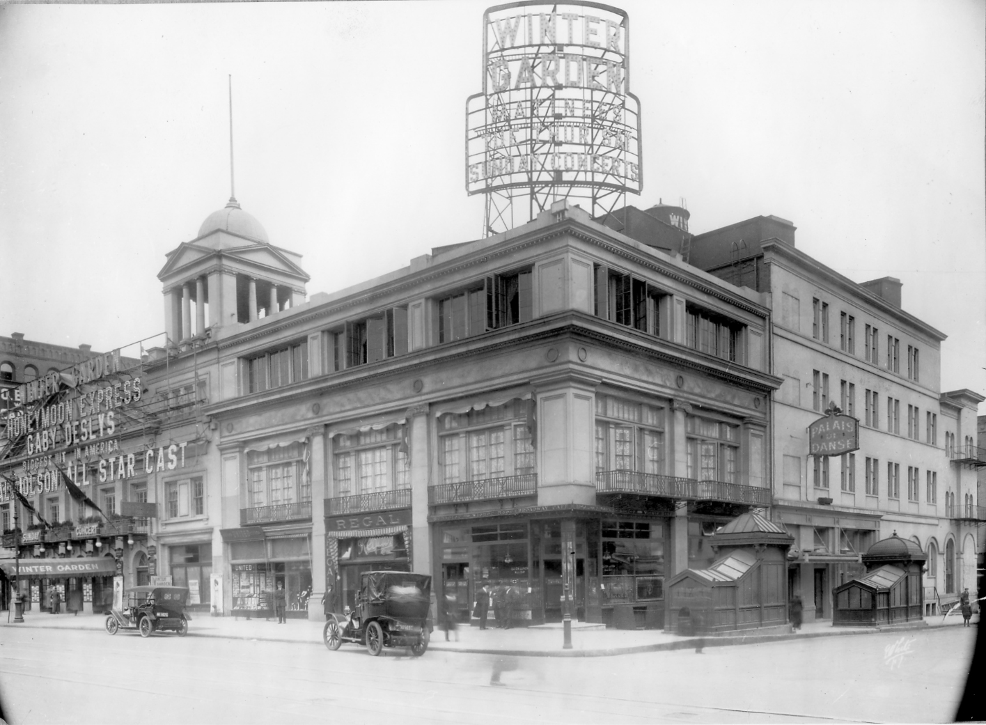 WinterGarden-Exterior1913.jpg